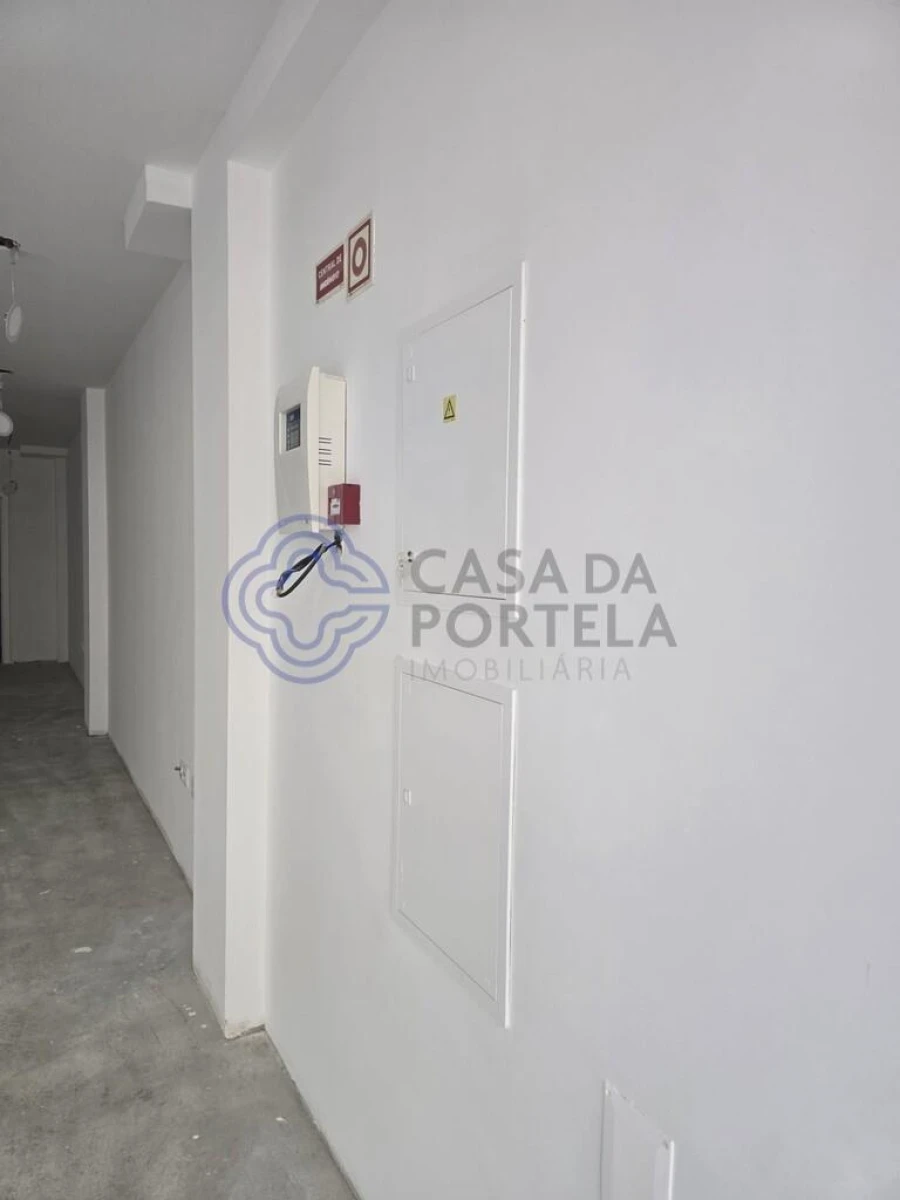 Loja para Arrendamento em Espinho Foto 22