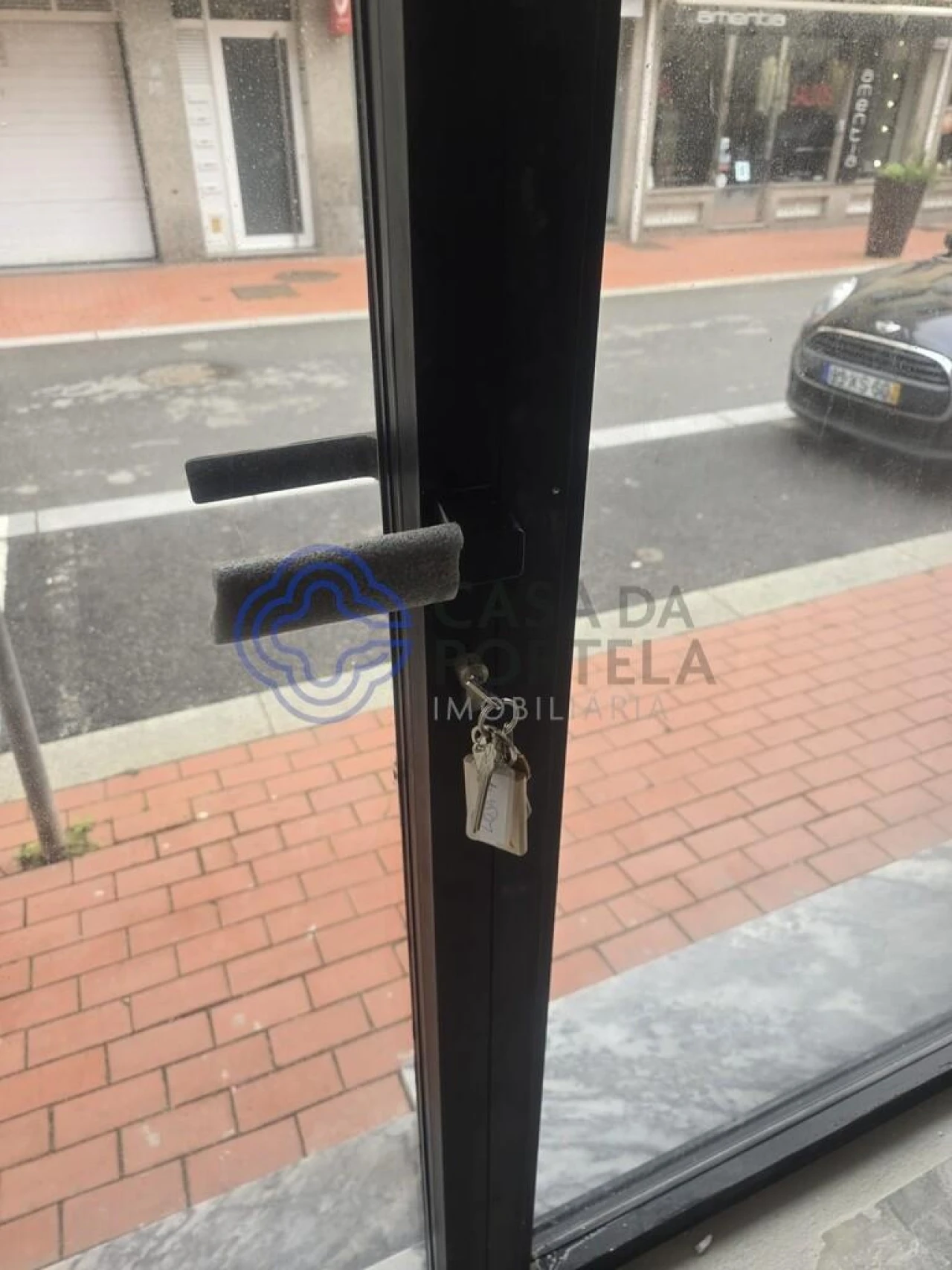 Loja para Arrendamento em Espinho Foto 9