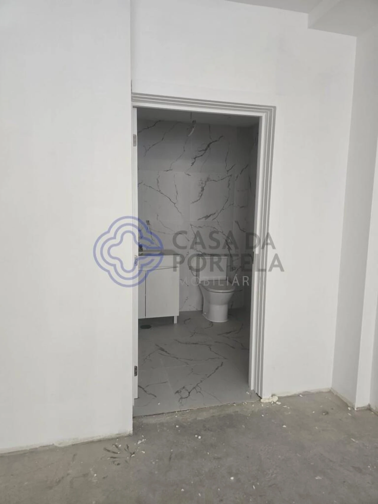 Loja para Arrendamento em Espinho Foto 23