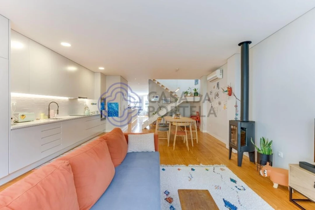 Moradia T3 para Venda em Campanhã Foto 11