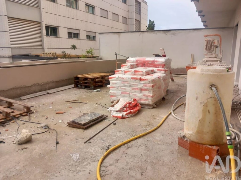 Apartamento T3 para Venda em Portimão Foto 7