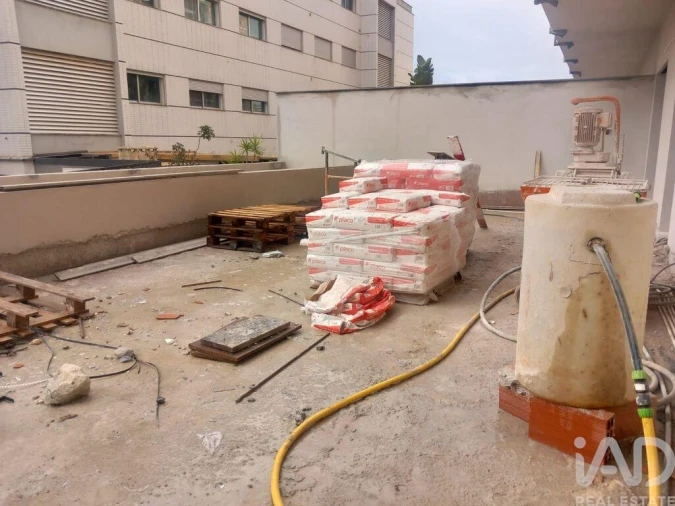 Apartamento T3 para Venda em Portimão Foto 7