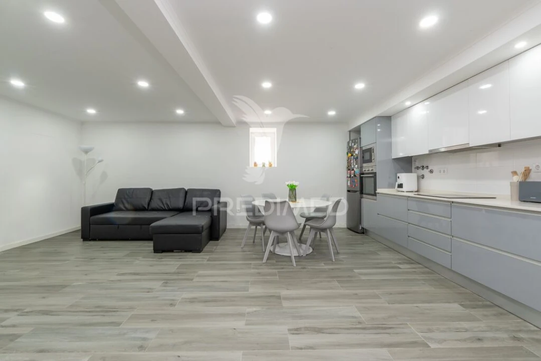 Moradia T4 para Venda em Santo Quintino Foto 19