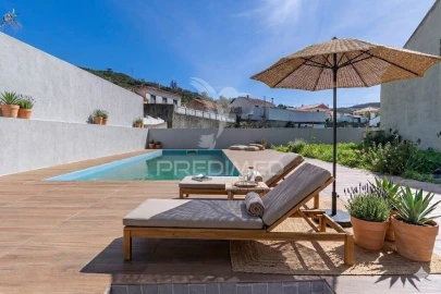 Moradia T4 para Venda em Santo Quintino