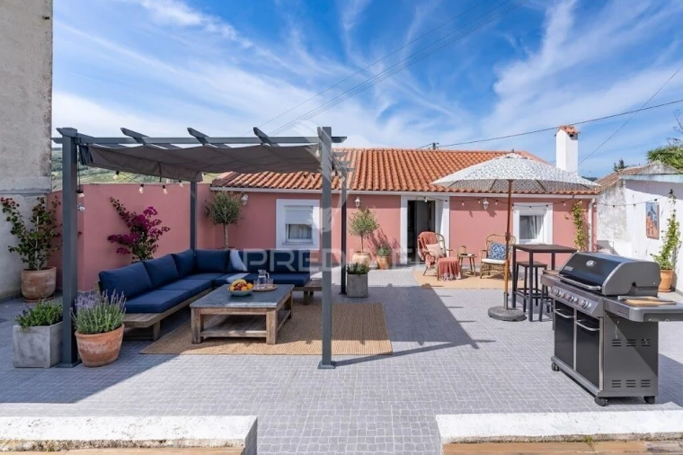 Moradia T4 para Venda em Santo Quintino Foto 5