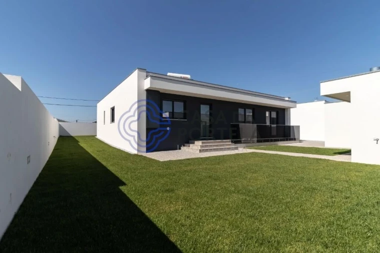 Moradia T3 para Venda em Santa Maria da Feira, Travanca, Sanfins e Espargo Foto 9