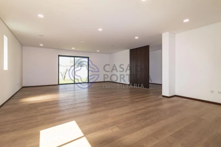 Moradia T3 para Venda em Santa Maria da Feira, Travanca, Sanfins e Espargo Foto 21