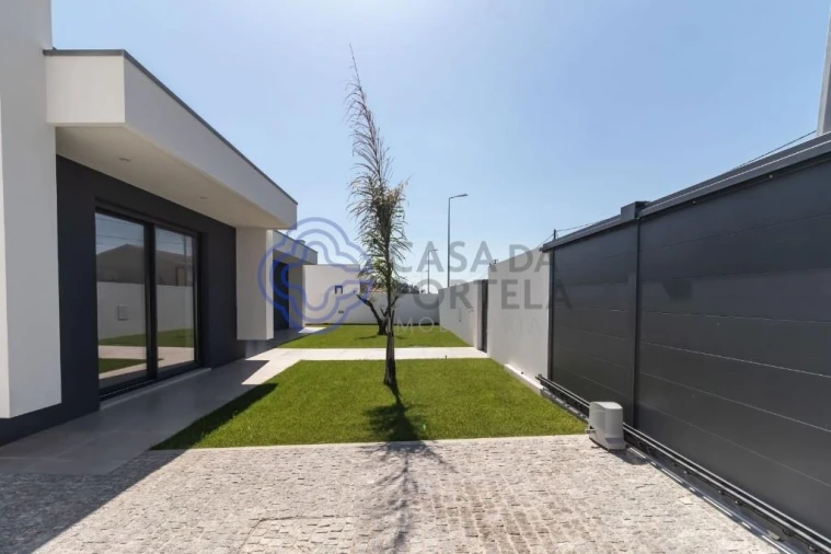 Moradia T3 para Venda em Santa Maria da Feira, Travanca, Sanfins e Espargo Foto 15