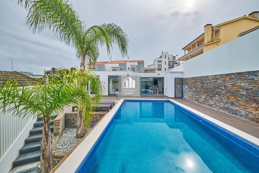 Moradia T3 para Venda em Charneca de Caparica e Sobreda Foto 5