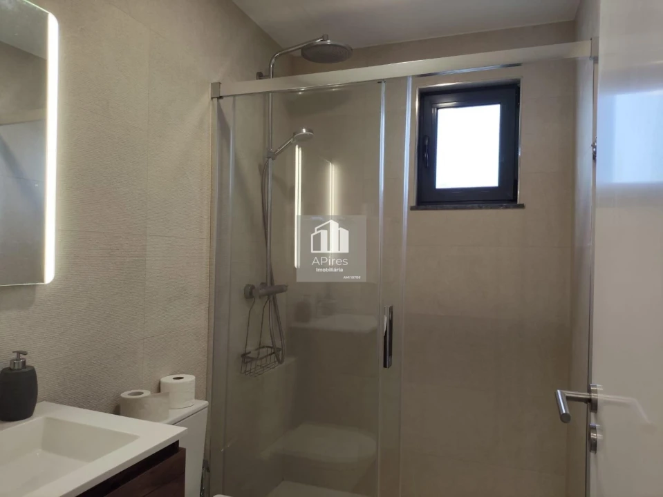 Moradia T3 para Venda em Charneca de Caparica e Sobreda Foto 32