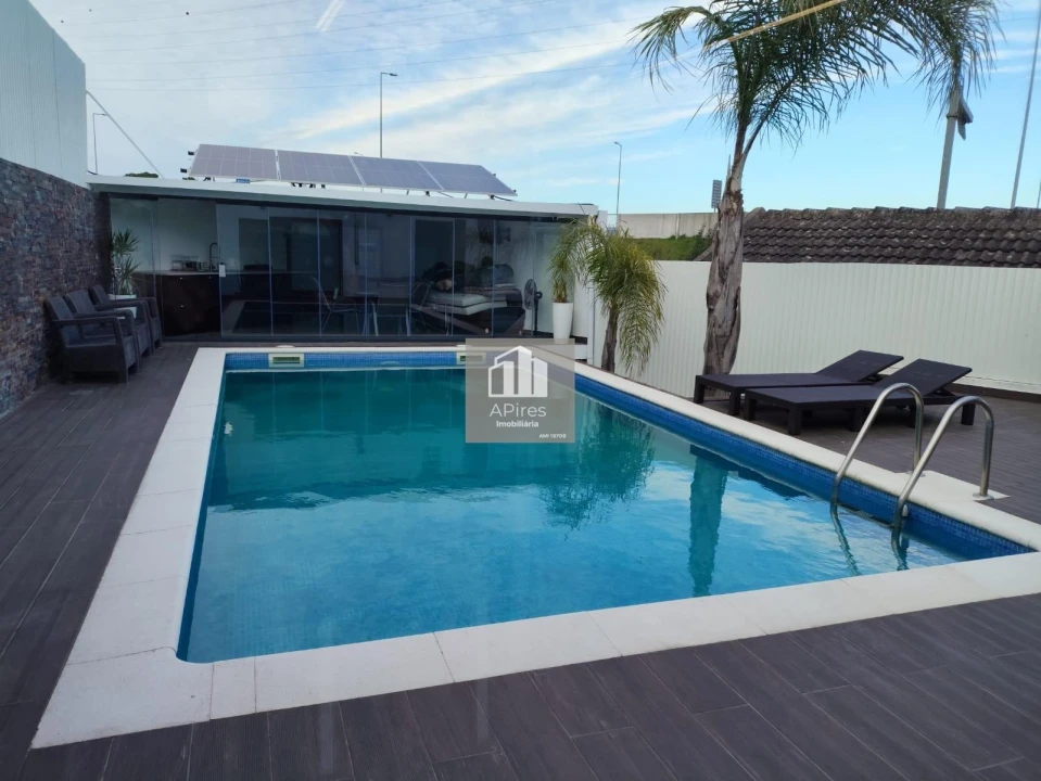 Moradia T3 para Venda em Charneca de Caparica e Sobreda Foto 3