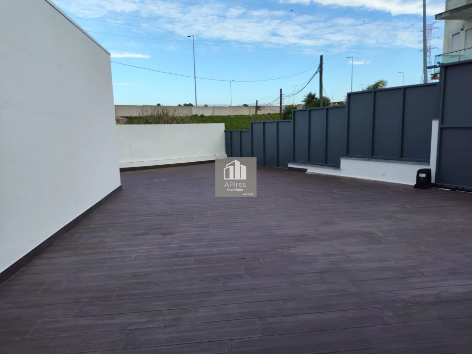 Moradia T3 para Venda em Charneca de Caparica e Sobreda Foto 49