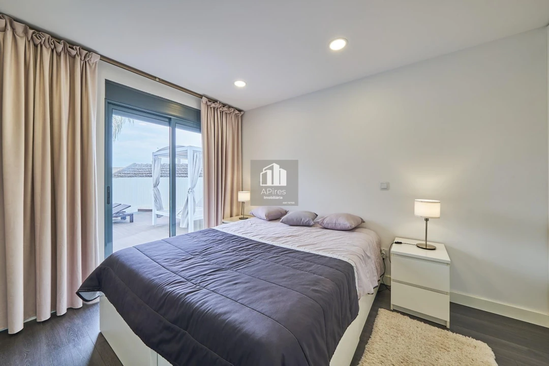 Moradia T3 para Venda em Charneca de Caparica e Sobreda Foto 22