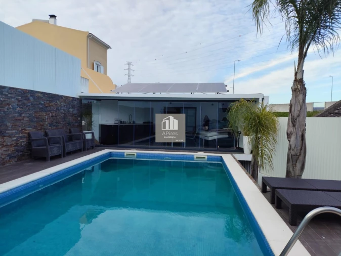 Moradia T3 para Venda em Charneca de Caparica e Sobreda Foto 41