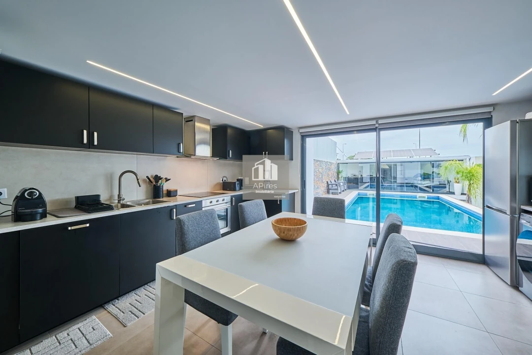 Moradia T3 para Venda em Charneca de Caparica e Sobreda Foto 14