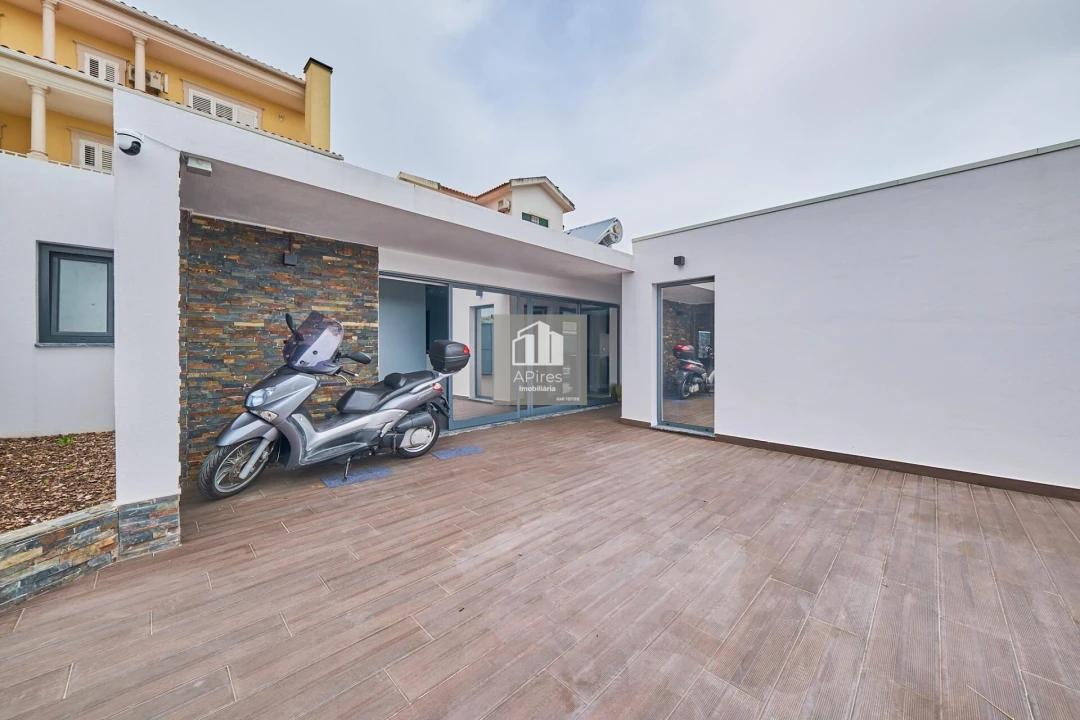 Moradia T3 para Venda em Charneca de Caparica e Sobreda Foto 10