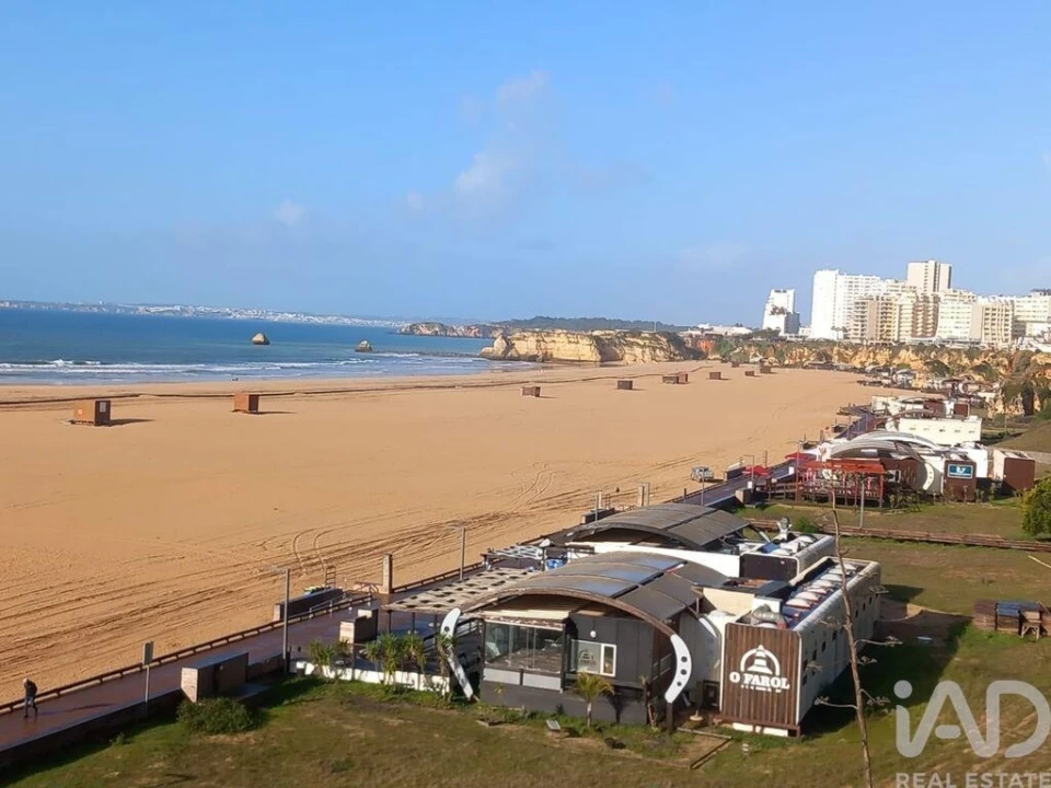 Apartamento T3 para Venda em Portimão Foto 18