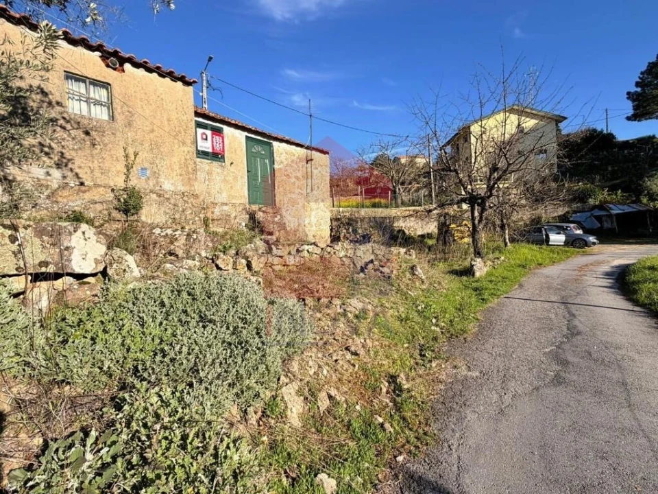 Moradia para Venda em Freigil e Miomães Foto 2