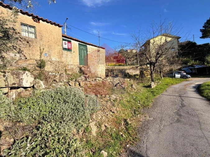 Moradia para Venda em Freigil e Miomães Foto 2