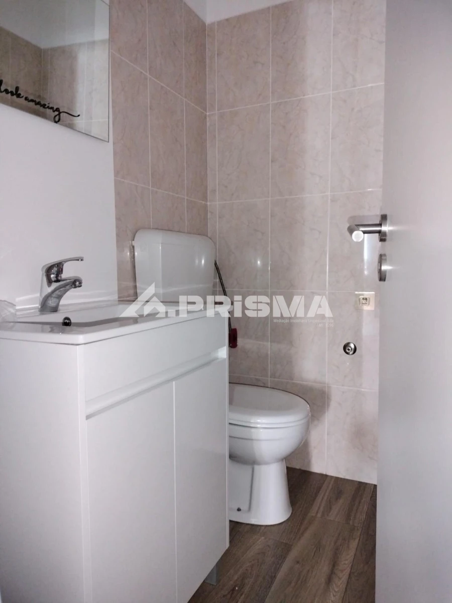 Loja para Arrendamento em Castelo Branco Foto 8