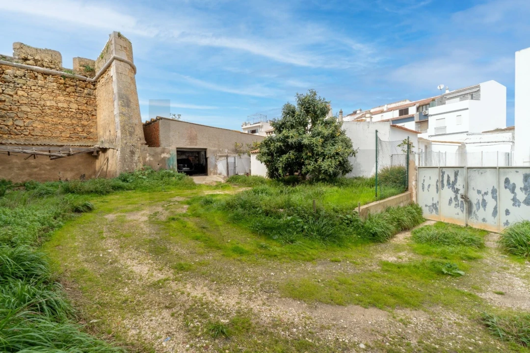 Moradia T4 para Venda em Lagos (São Sebastião e Santa Maria) Foto 35