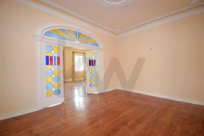 Apartamento T5 para Venda em Misericórdia