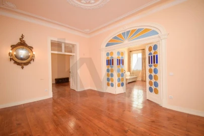 Apartamento T5 para Venda em Misericórdia