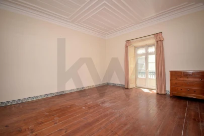 Apartamento T5 para Venda em Misericórdia