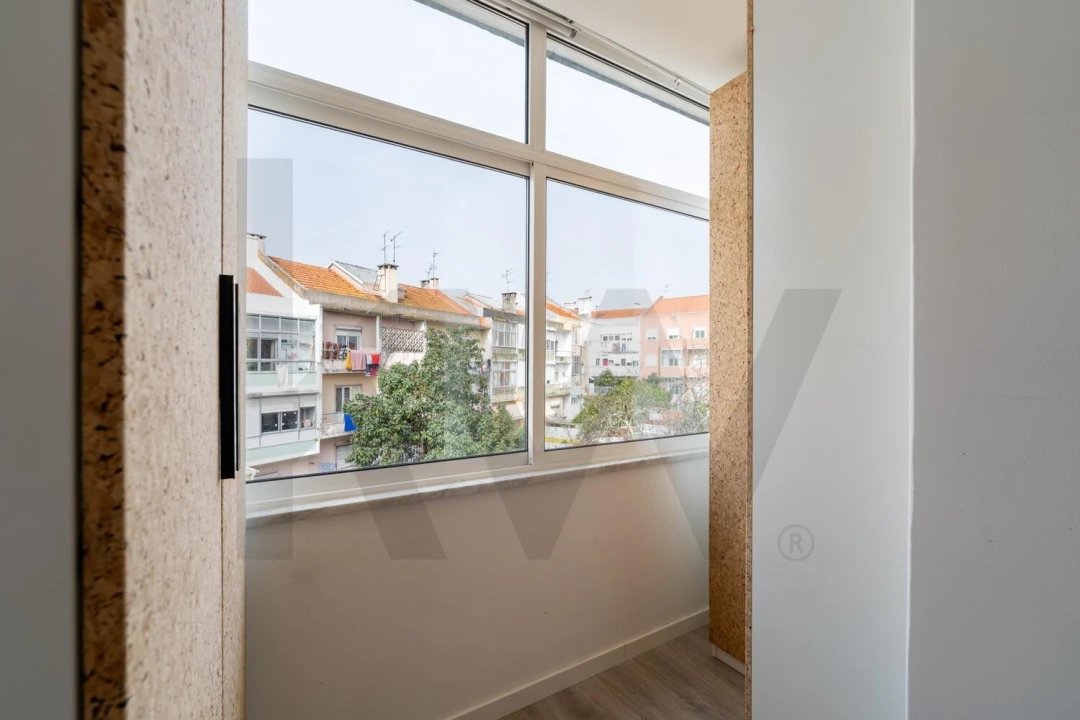 Apartamento T3 para Venda em Alfragide Foto 10