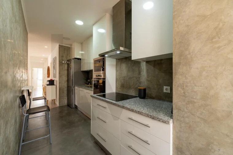 Apartamento T3 para Venda em Alfragide Foto 8