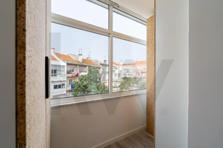 Apartamento T3 para Venda em Alfragide Foto 10