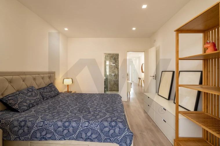 Apartamento T3 para Venda em Alfragide Foto 11