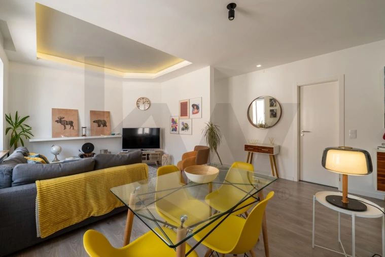 Apartamento T3 para Venda em Alfragide Foto 1