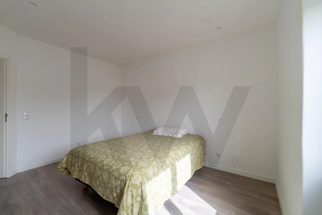 Apartamento T3 para Venda em Alfragide Foto 16