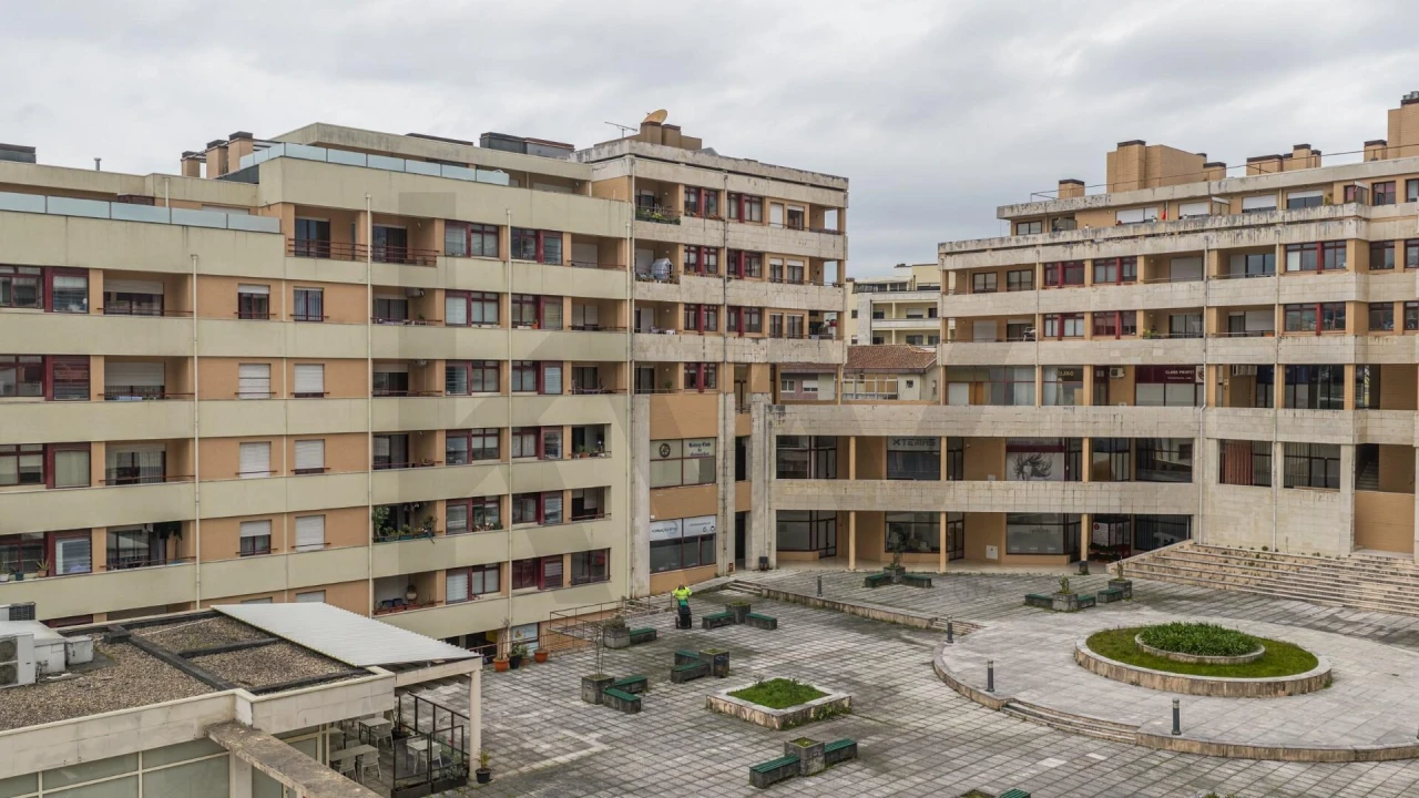 Apartamento T3 para Venda em Costa Foto 2