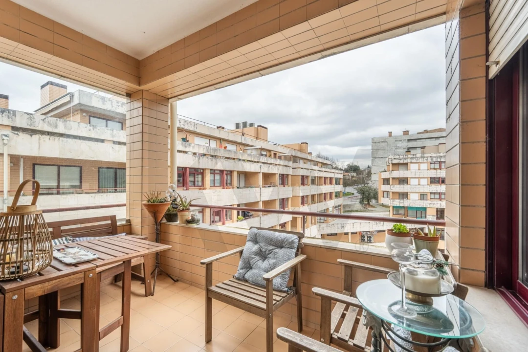 Apartamento T3 para Venda em Costa Foto 1