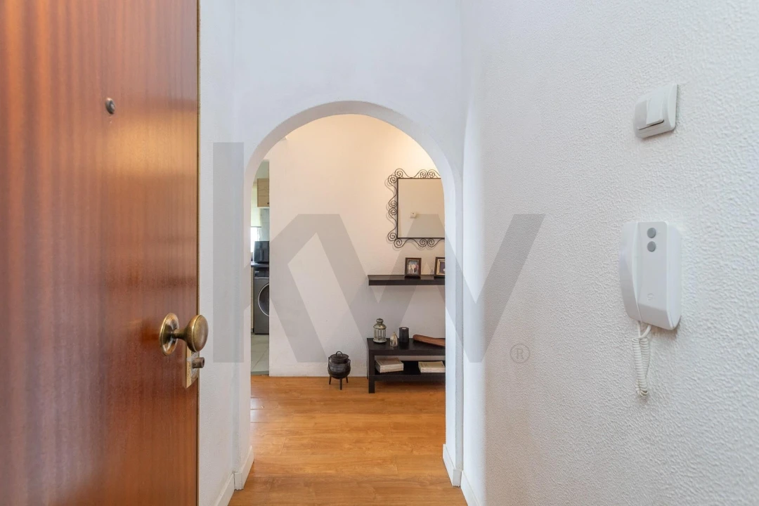 Apartamento T1 para Venda em Massamá e Monte Abraão Foto 1