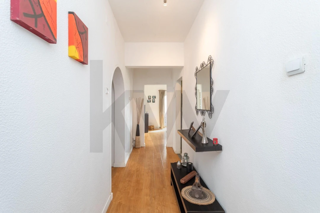 Apartamento T1 para Venda em Massamá e Monte Abraão Foto 3