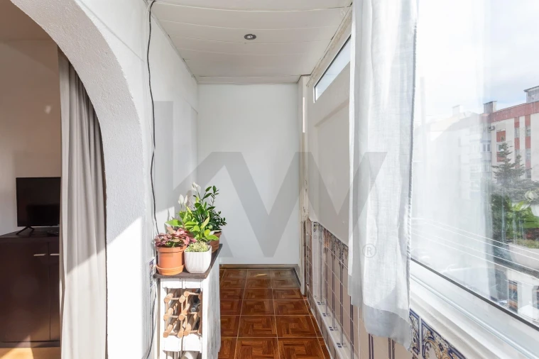 Apartamento T1 para Venda em Massamá e Monte Abraão Foto 15