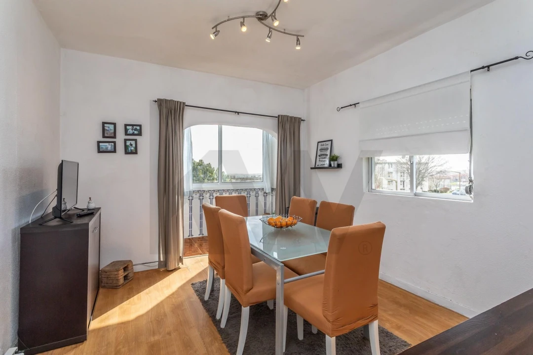 Apartamento T1 para Venda em Massamá e Monte Abraão Foto 11