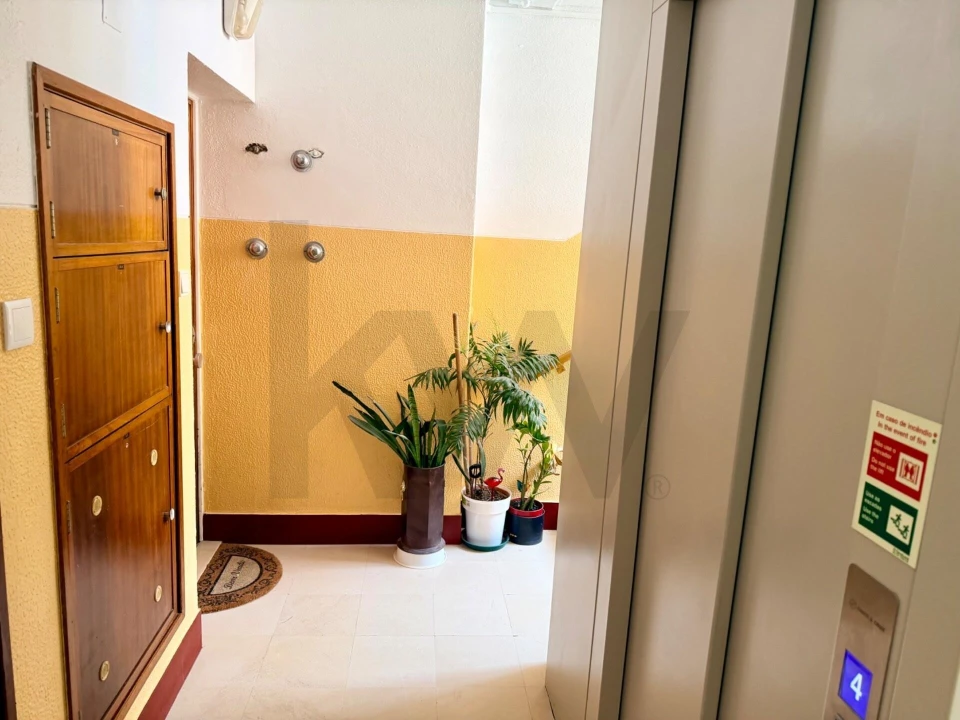 Apartamento T3 para Venda em São Domingos de Benfica Foto 21