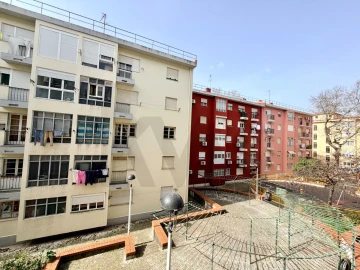 Apartamento T3 para Venda em São Domingos de Benfica