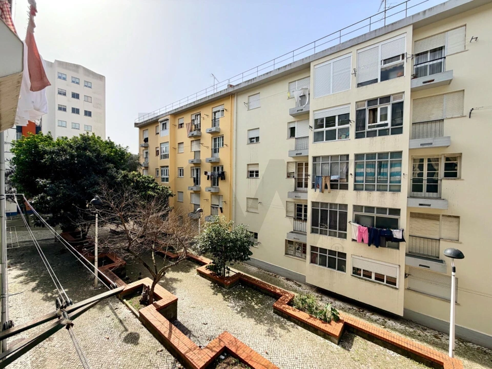 Apartamento T3 para Venda em São Domingos de Benfica Foto 20