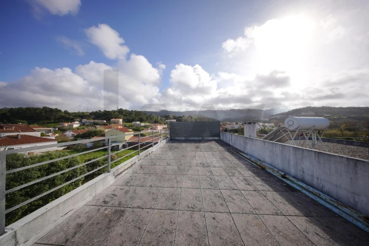 Moradia T3 para Venda em Colares Foto 41