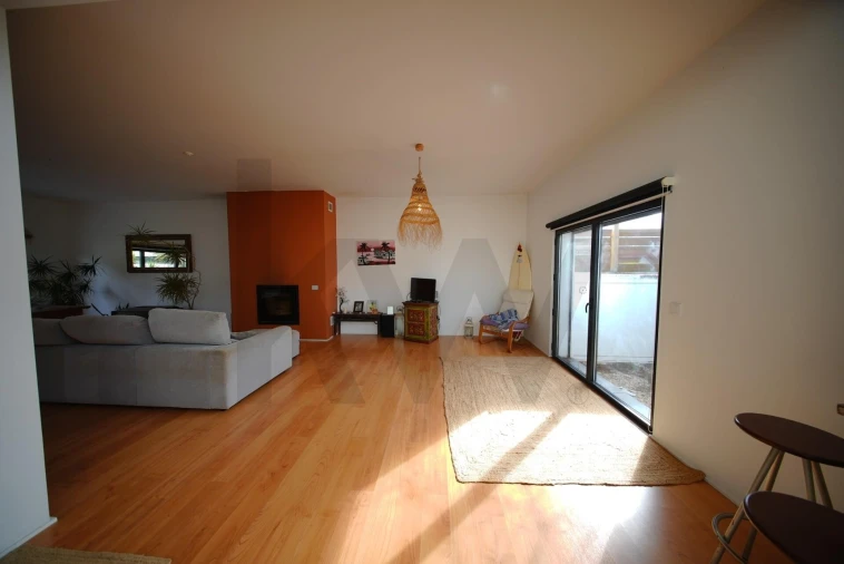 Moradia T3 para Venda em Colares Foto 4