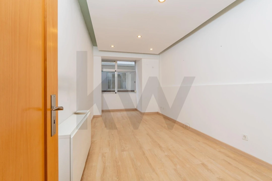 Apartamento T2 para Venda em Póvoa de Santa Iria e Forte da Casa Foto 3