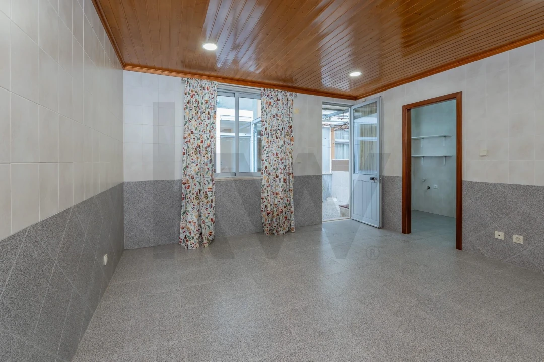 Apartamento T2 para Venda em Póvoa de Santa Iria e Forte da Casa Foto 24