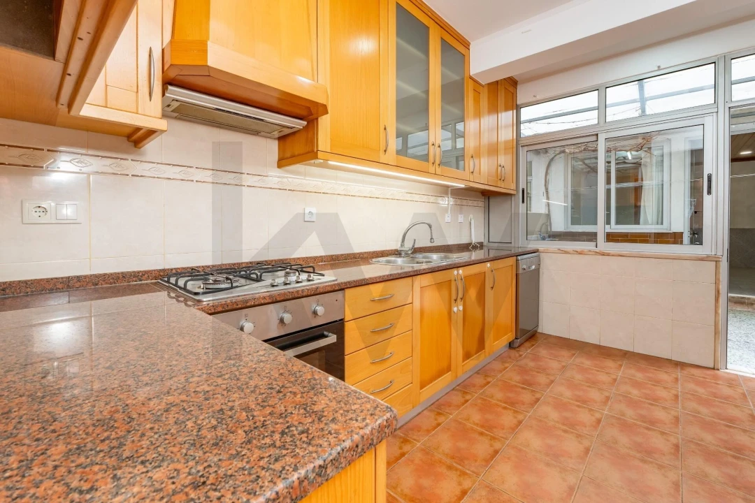 Apartamento T2 para Venda em Póvoa de Santa Iria e Forte da Casa Foto 12