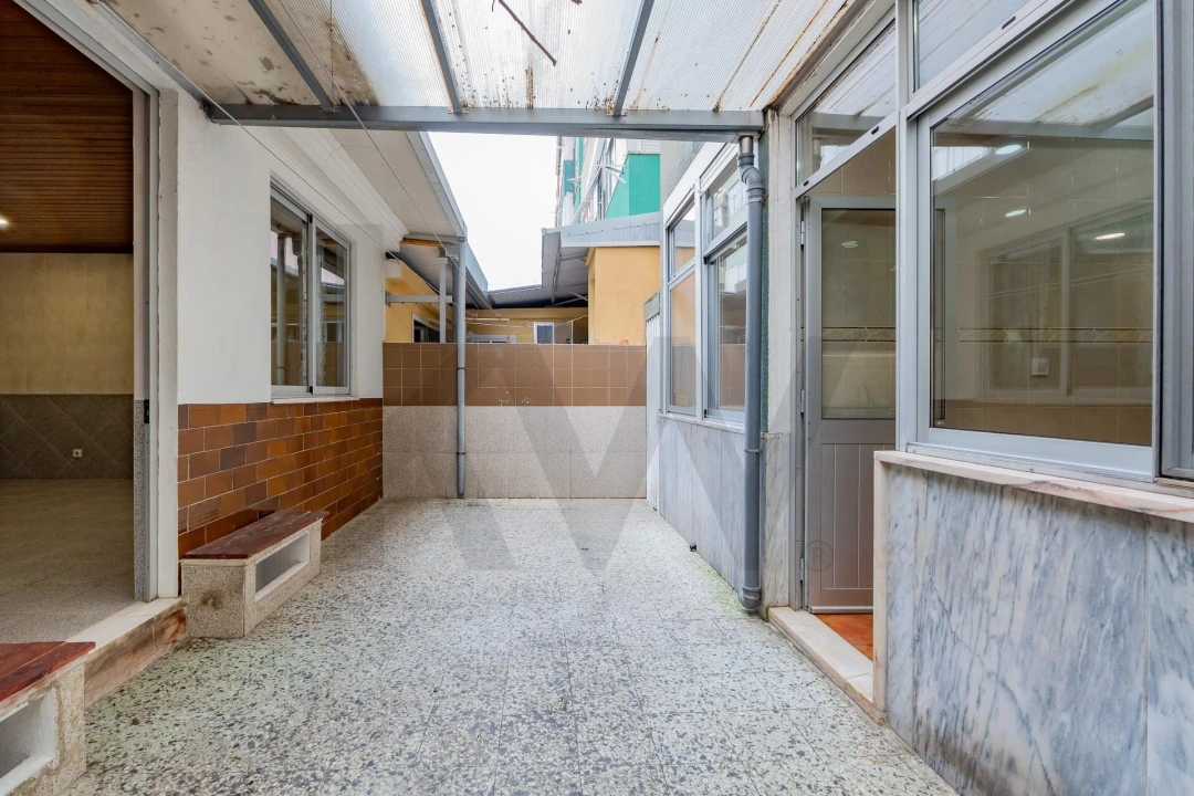 Apartamento T2 para Venda em Póvoa de Santa Iria e Forte da Casa Foto 6