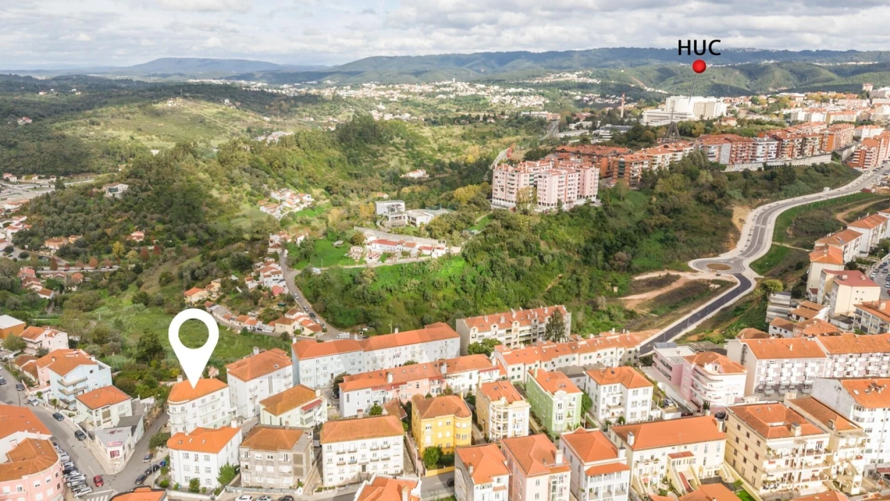 Apartamento T6 para Venda em Santo Antonio dos Olivais Foto 9